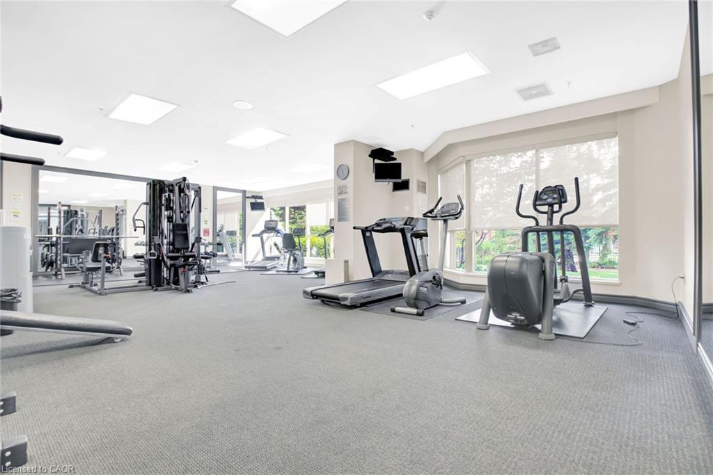 306-75 King Street E, Mississauga, ON - Indoor Photo Showing Gym Room