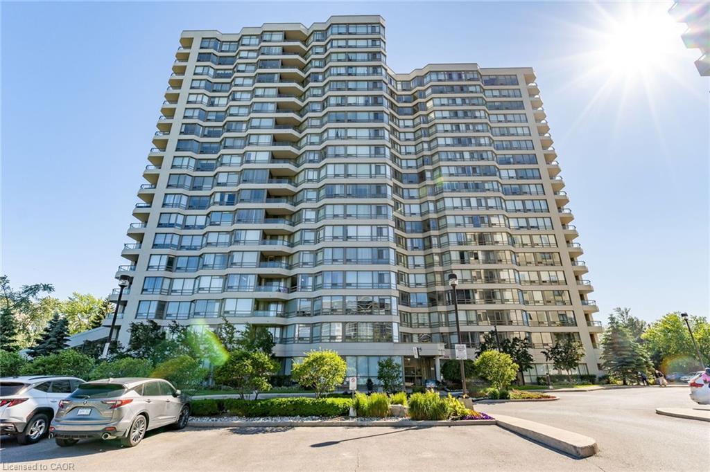 306-75 King Street E, Mississauga, ON - Outdoor With Facade