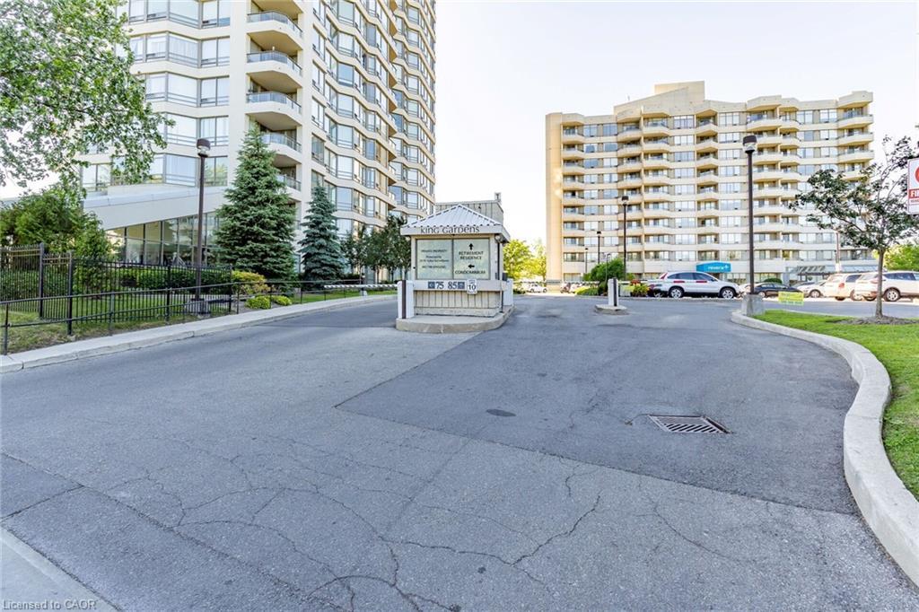 306-75 King Street E, Mississauga, ON - Outdoor With Facade