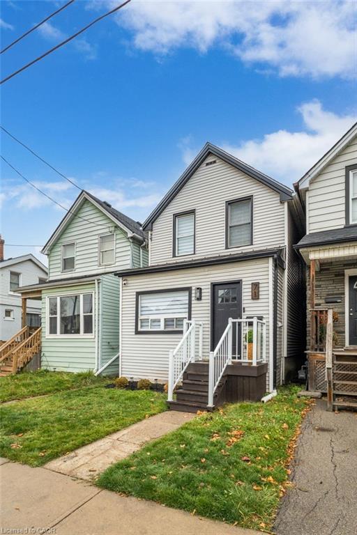 71 Glendale Avenue N, Hamilton, ON - Outdoor With Facade