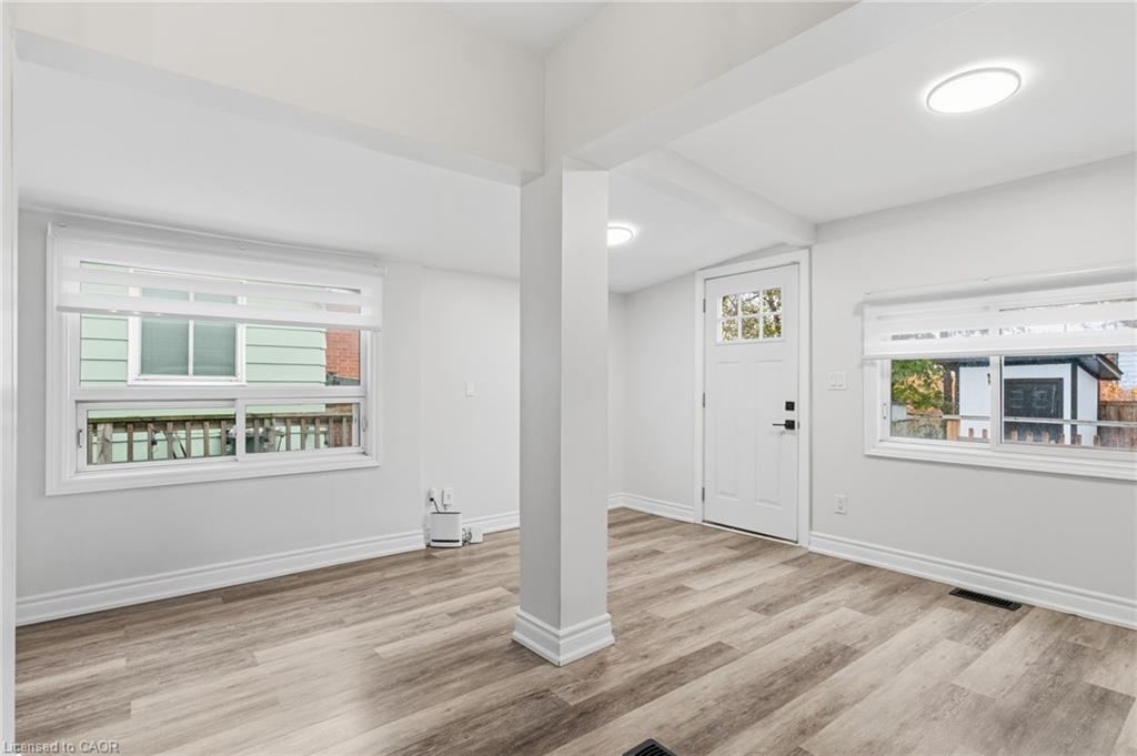 71 Glendale Avenue N, Hamilton, ON - Indoor Photo Showing Other Room
