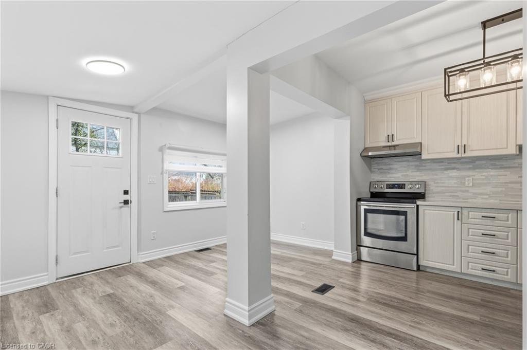 71 Glendale Avenue N, Hamilton, ON - Indoor