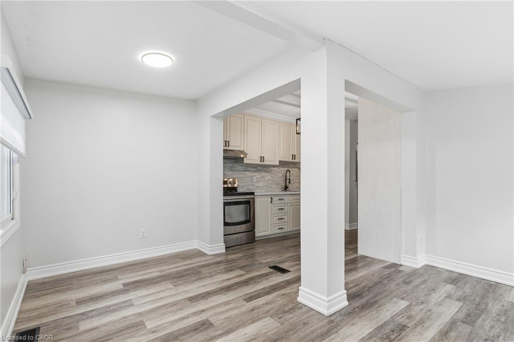 71 Glendale Avenue N, Hamilton, ON - Indoor