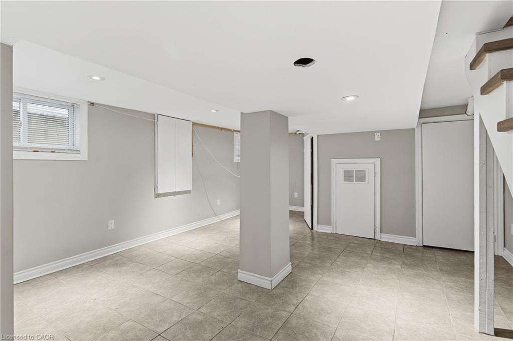 71 Glendale Avenue N, Hamilton, ON - Indoor