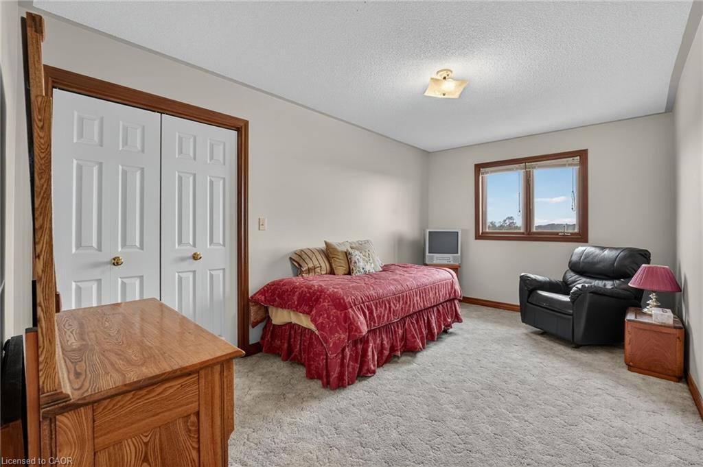 713 Haldimand Rd 17, Dunnville, ON - Indoor Photo Showing Bedroom