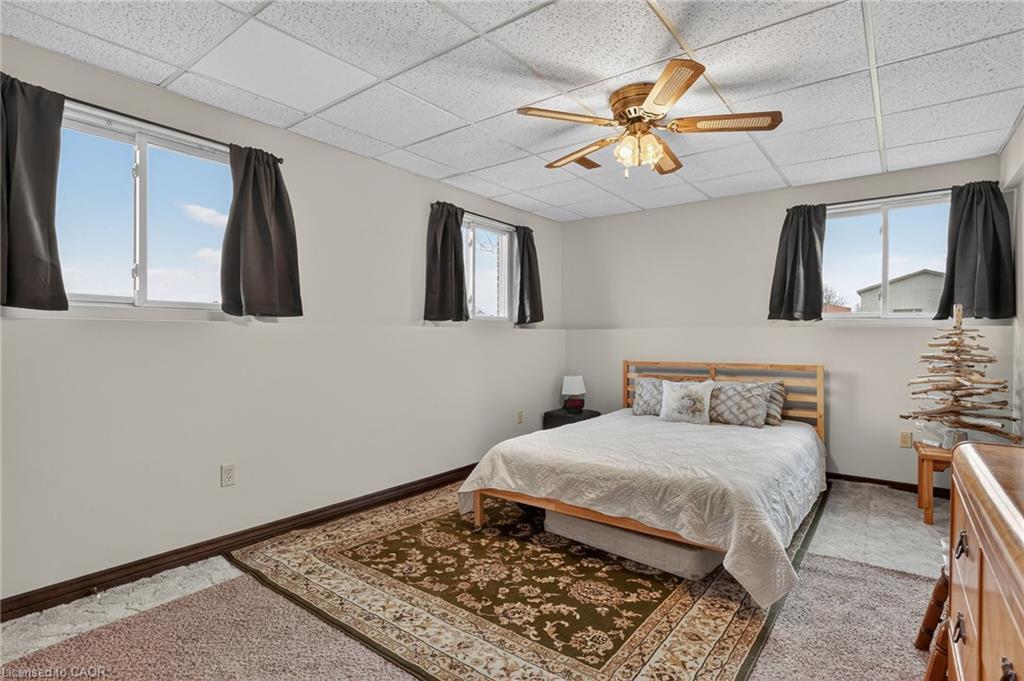 713 Haldimand Rd 17, Dunnville, ON - Indoor Photo Showing Bedroom