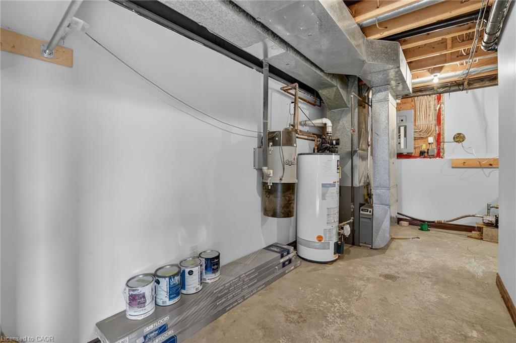713 Haldimand Rd 17, Dunnville, ON - Indoor Photo Showing Basement