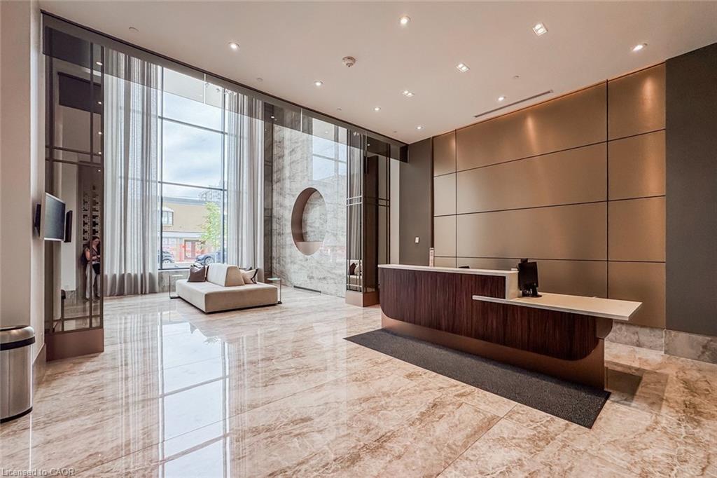 2102-2007 James Street, Burlington, ON - Indoor Photo Showing Other Room