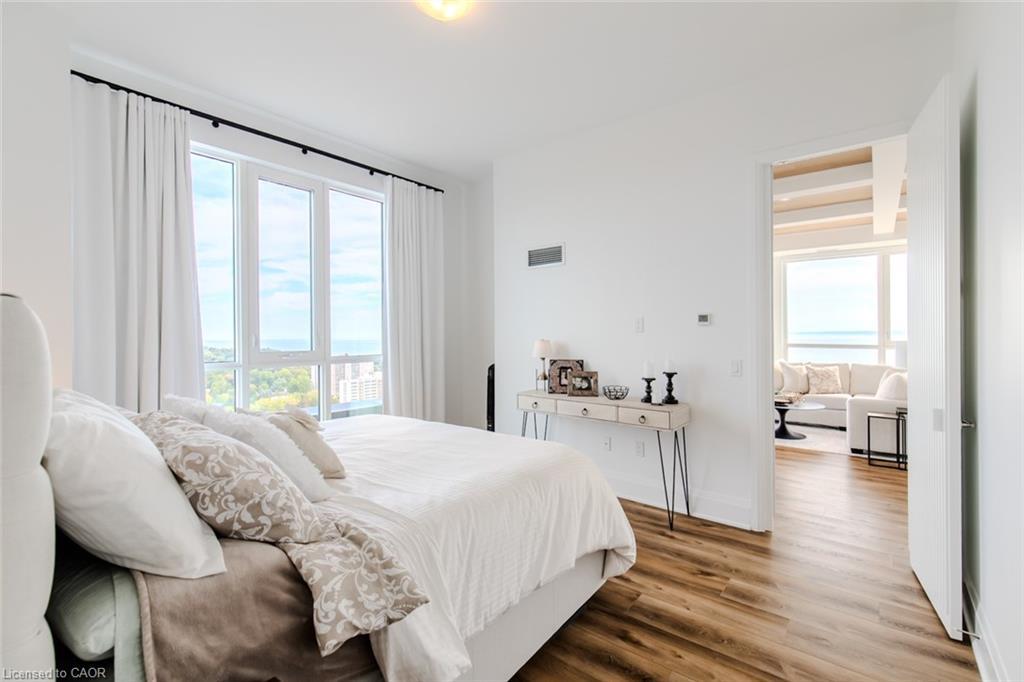 2102-2007 James Street, Burlington, ON - Indoor Photo Showing Bedroom