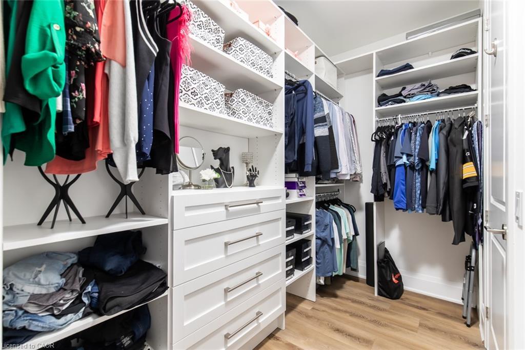 2102-2007 James Street, Burlington, ON - Indoor With Storage