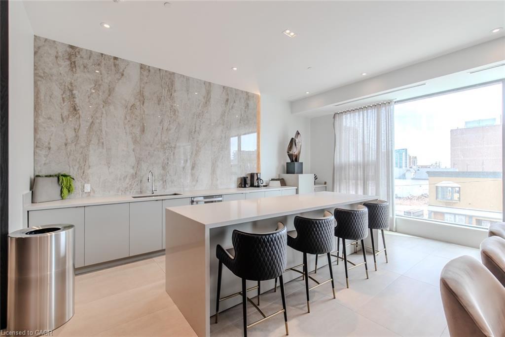 2102-2007 James Street, Burlington, ON - Indoor Photo Showing Other Room