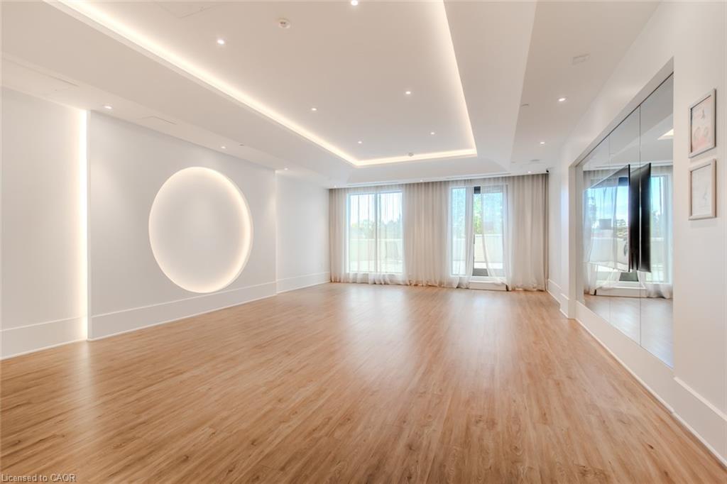 2102-2007 James Street, Burlington, ON - Indoor Photo Showing Other Room