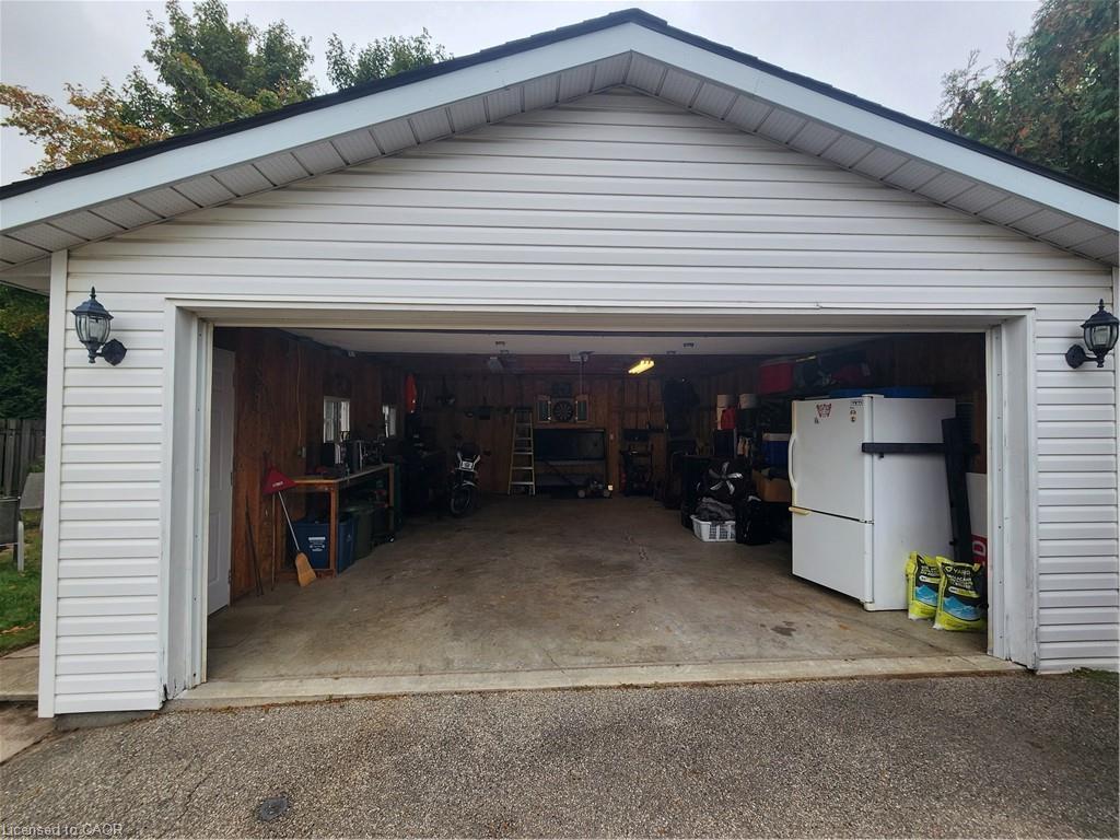 130 Balmoral Drive, Brantford, ON - Outdoor With Exterior