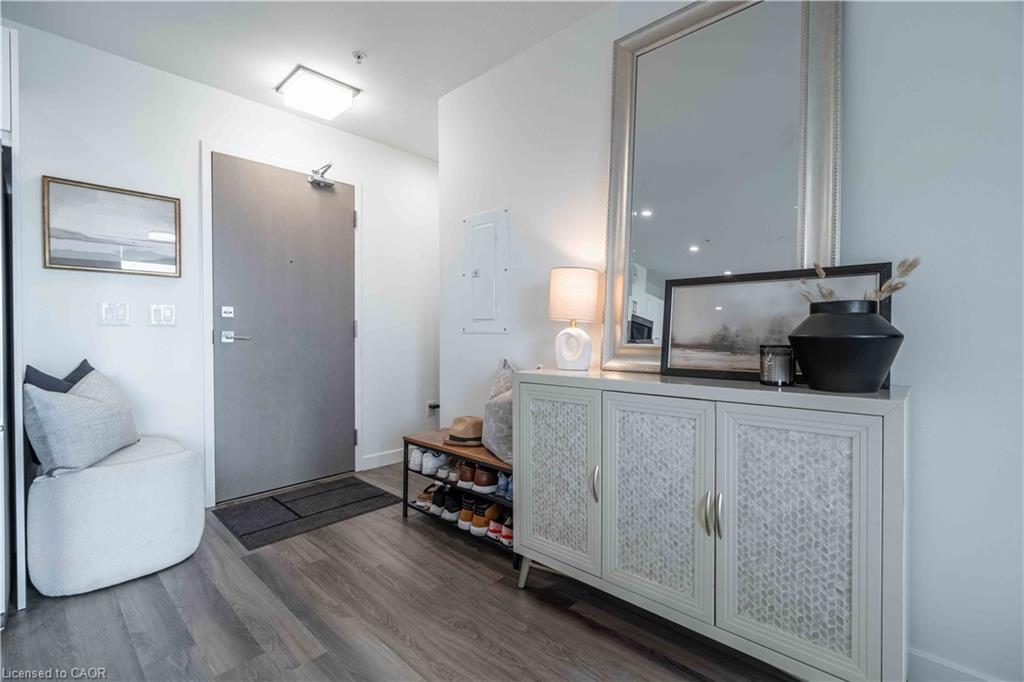 306-455 Charlton Avenue E, Hamilton, ON - Indoor Photo Showing Other Room