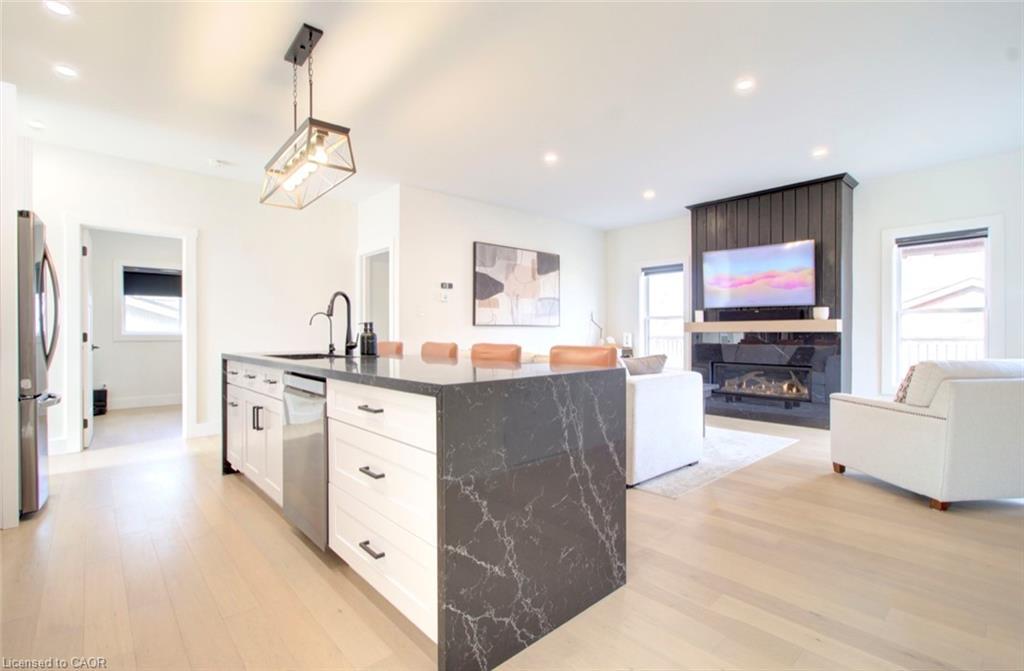 134 Aiken Street, Meaford, ON - Indoor Photo Showing Kitchen