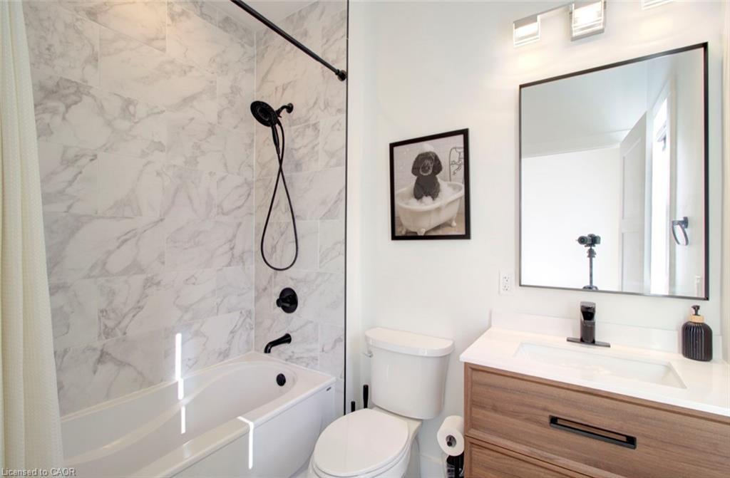 134 Aiken Street, Meaford, ON - Indoor Photo Showing Bathroom