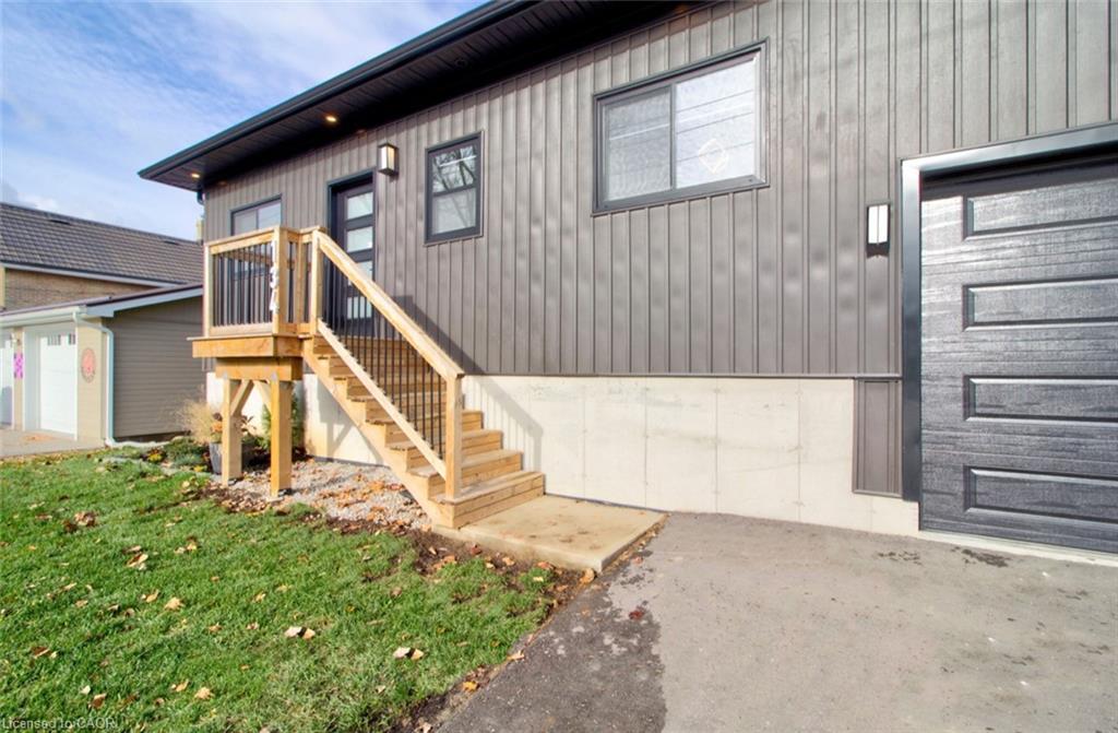 134 Aiken Street, Meaford, ON - Outdoor With Exterior