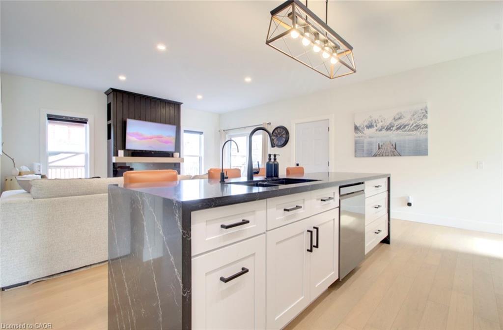 134 Aiken Street, Meaford, ON - Indoor