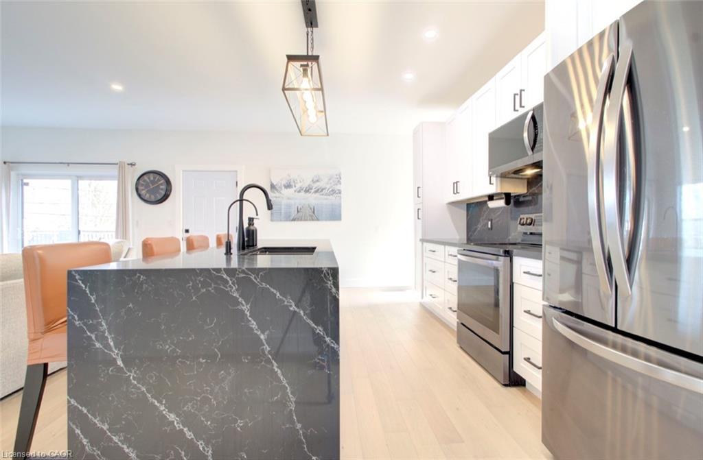 134 Aiken Street, Meaford, ON - Indoor Photo Showing Kitchen