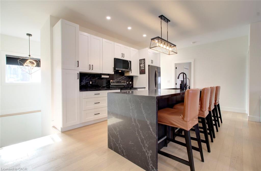 134 Aiken Street, Meaford, ON - Indoor Photo Showing Kitchen With Upgraded Kitchen
