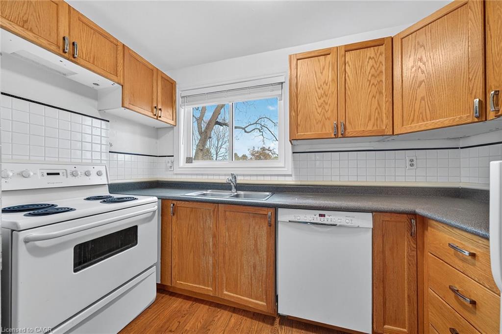 83 Fonthill Road, Hamilton, ON - Indoor Photo Showing Kitchen With Double Sink
