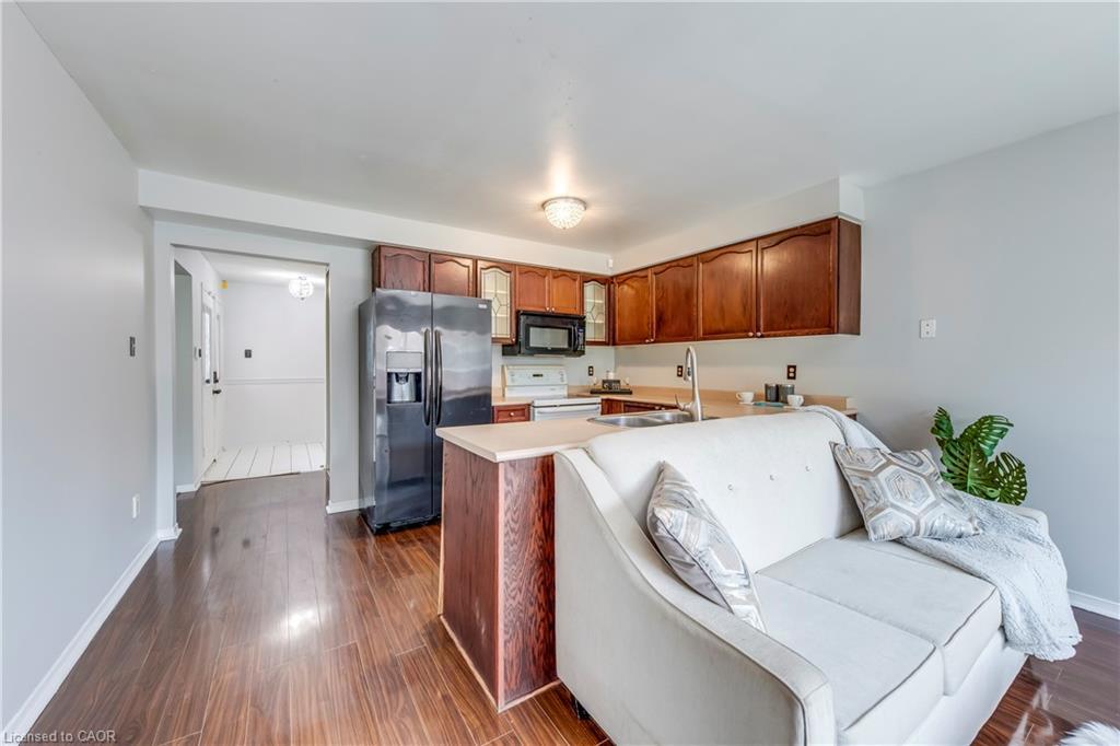 1157 Charminster Crescent, Mississauga, ON - Indoor Photo Showing Kitchen