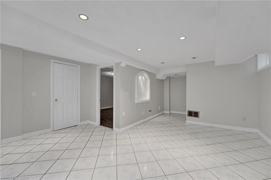 1157 Charminster Crescent, Mississauga, ON - Indoor Photo Showing Other Room