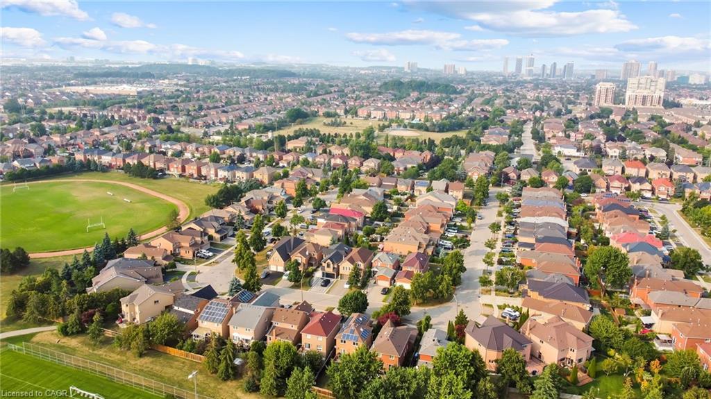 1157 Charminster Crescent, Mississauga, ON - Outdoor With View