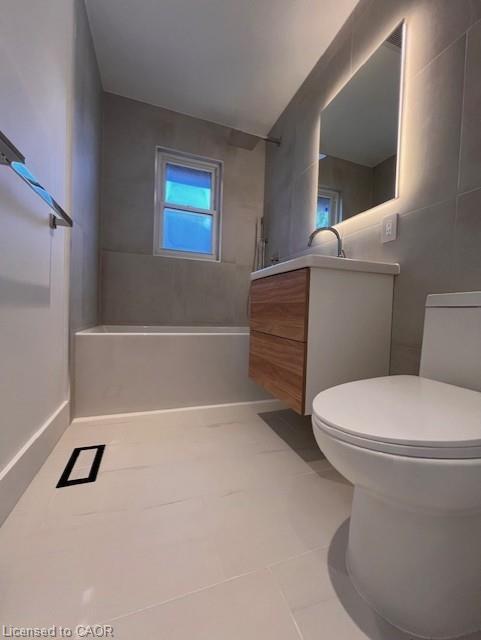 1-286 East 45Th Street, Hamilton, ON - Indoor Photo Showing Bathroom