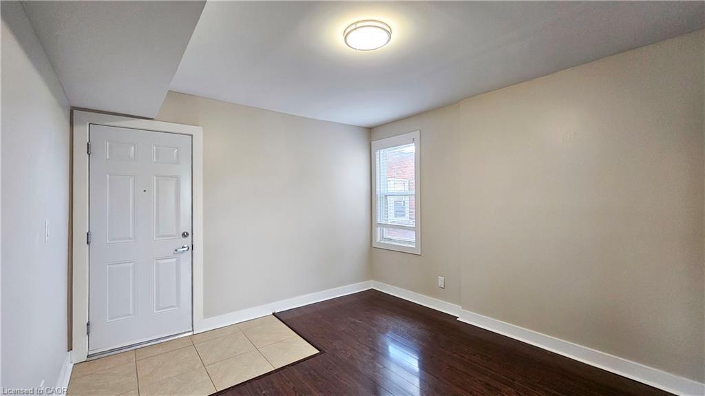 403-1544 King Street E, Hamilton, ON - Indoor Photo Showing Other Room