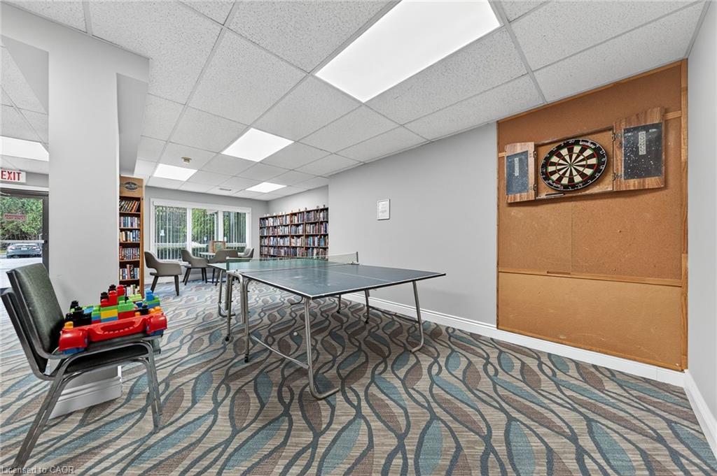 810-237 King Street W, Cambridge, ON - Indoor Photo Showing Other Room