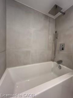 2-286 East 45Th Street, Hamilton, ON - Indoor Photo Showing Bathroom