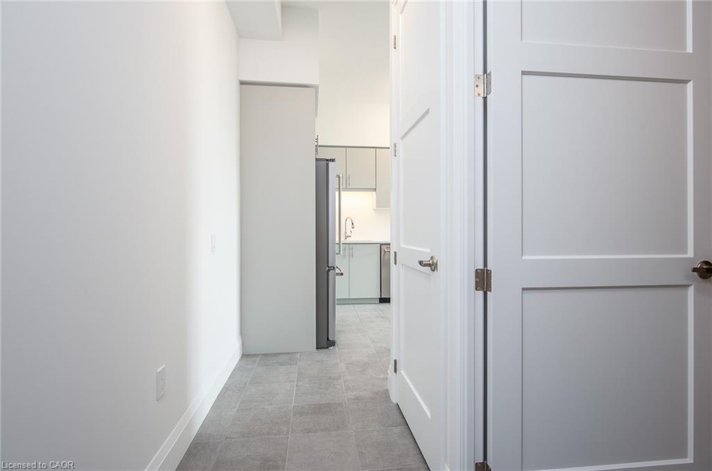 1303-93 Arthur Street S, Guelph, ON - Indoor Photo Showing Other Room