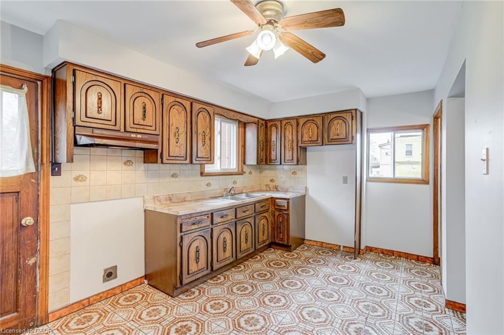 53 Sherman Avenue N, Hamilton, ON - Indoor Photo Showing Kitchen With Double Sink