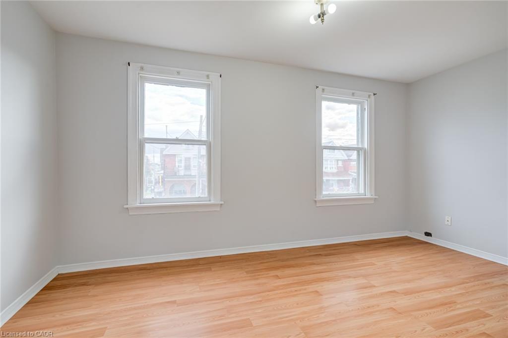 53 Sherman Avenue N, Hamilton, ON - Indoor Photo Showing Other Room