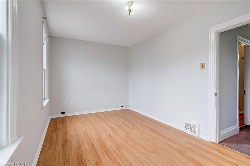 53 Sherman Avenue N, Hamilton, ON - Indoor Photo Showing Other Room