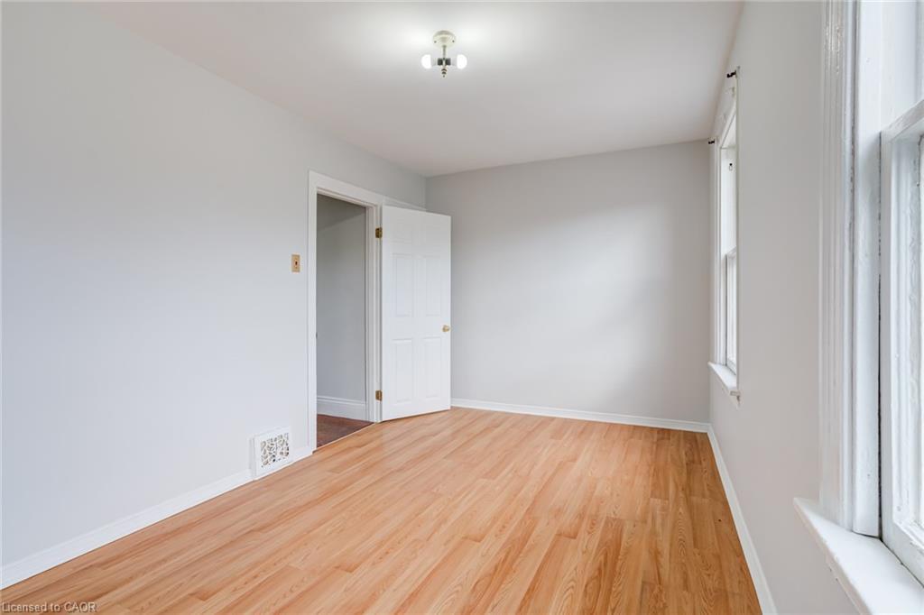 53 Sherman Avenue N, Hamilton, ON - Indoor Photo Showing Other Room