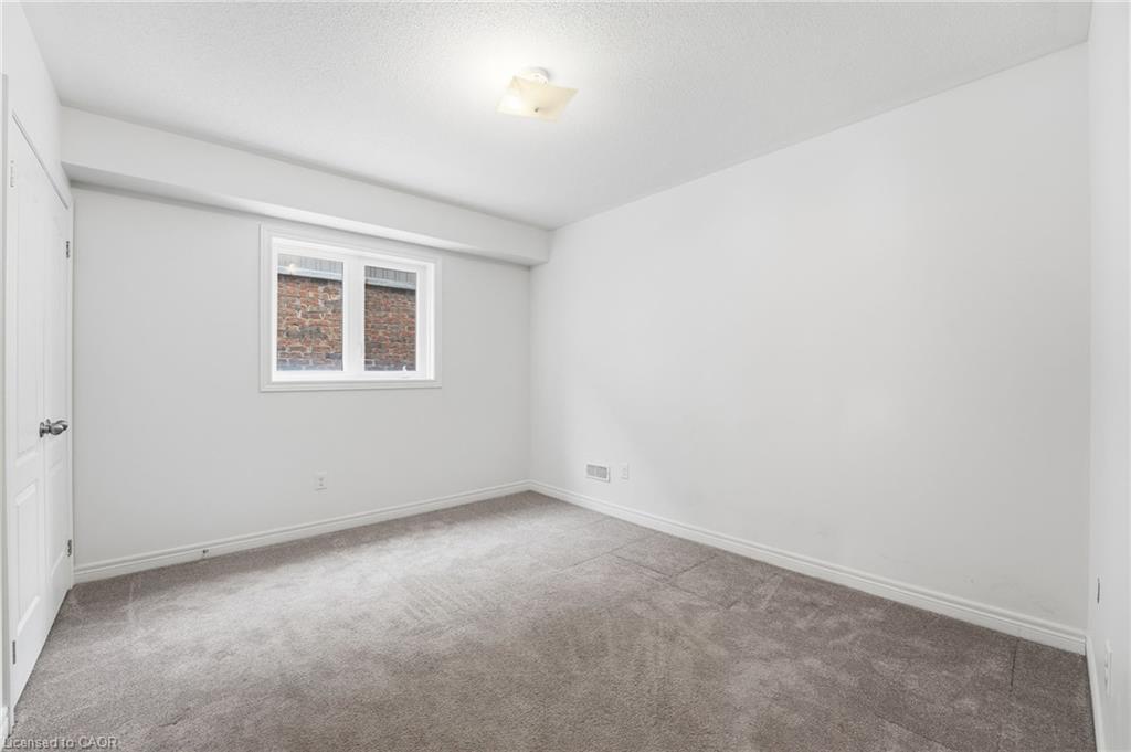 415 Krotz Street W, Listowel, ON - Indoor Photo Showing Other Room