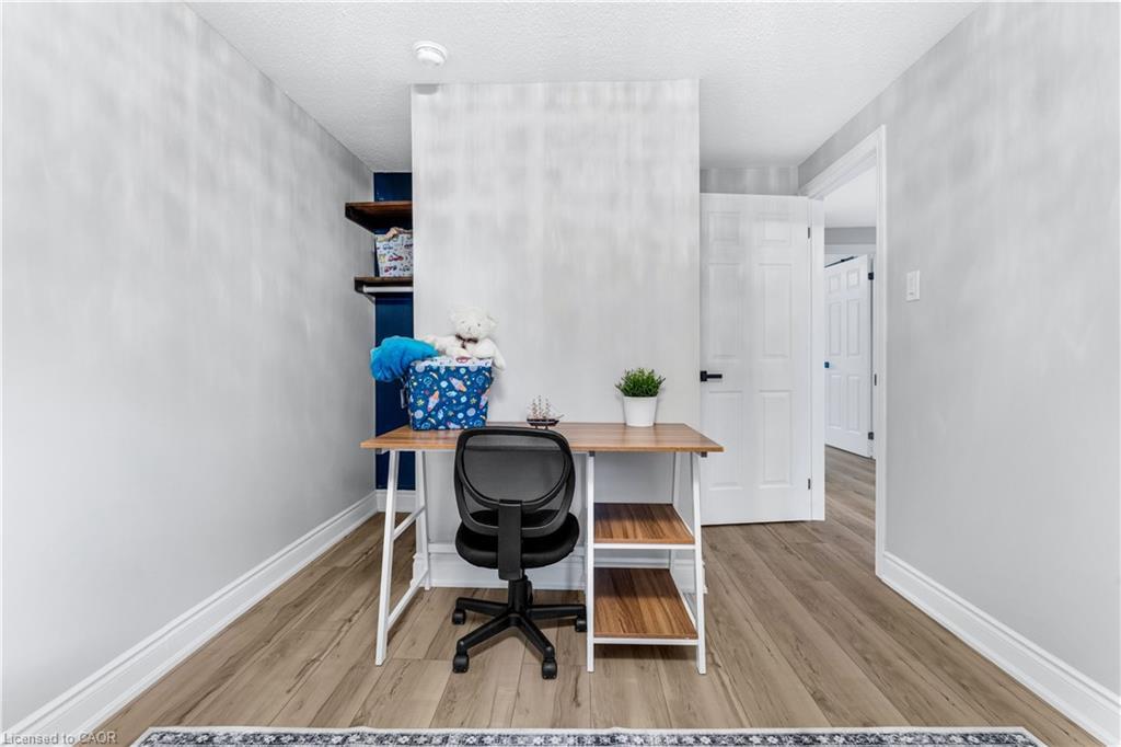 2258 Manchester Drive, Burlington, ON - Indoor Photo Showing Office
