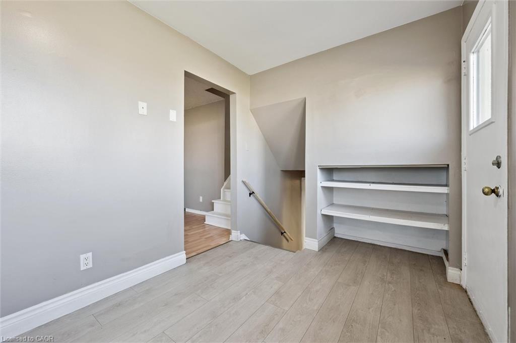 B-501 Kingscourt Drive, Waterloo, ON - Indoor Photo Showing Other Room