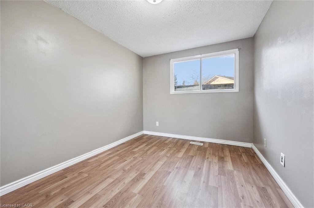 B-501 Kingscourt Drive, Waterloo, ON - Indoor Photo Showing Other Room