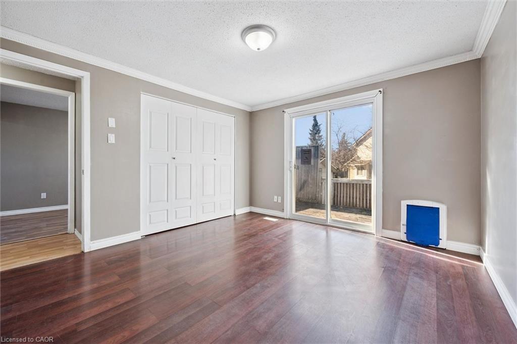B-501 Kingscourt Drive, Waterloo, ON - Indoor