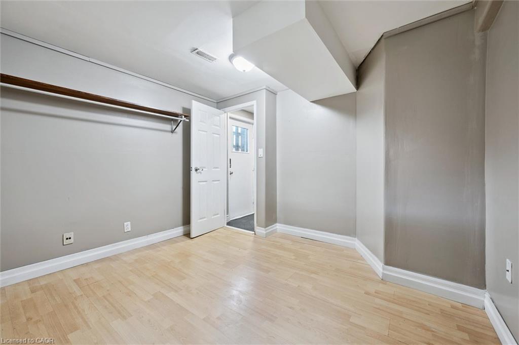 B-501 Kingscourt Drive, Waterloo, ON - Indoor Photo Showing Other Room