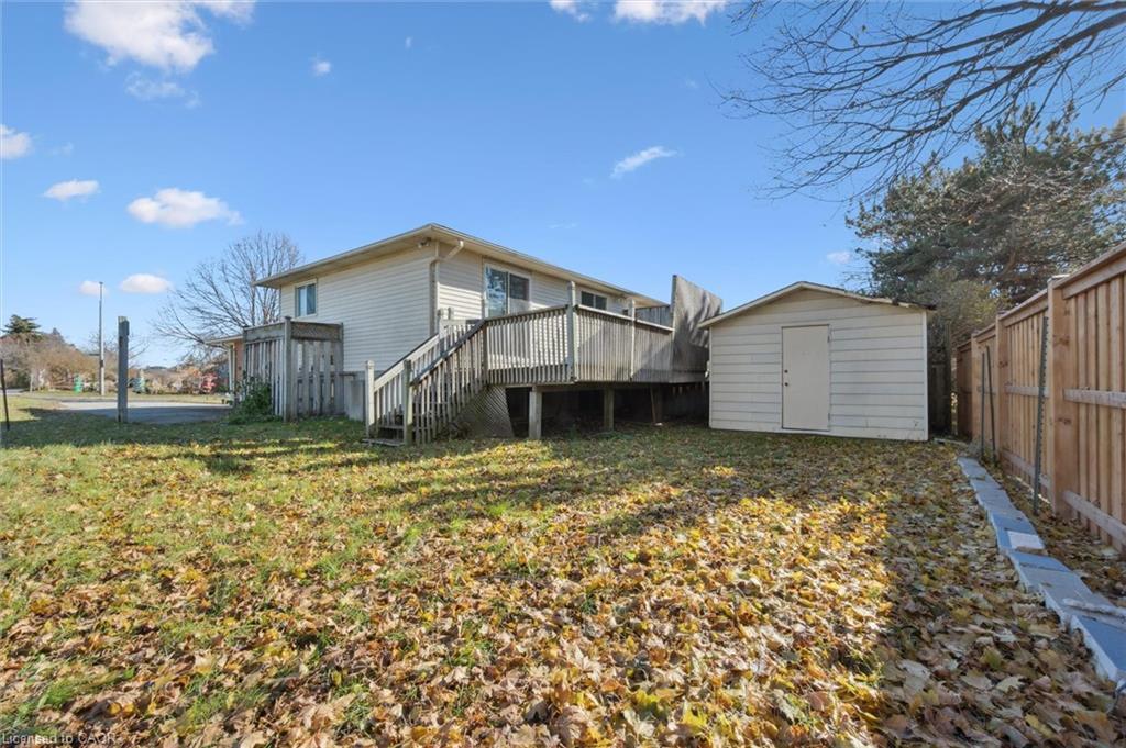 B-501 Kingscourt Drive, Waterloo, ON - Outdoor