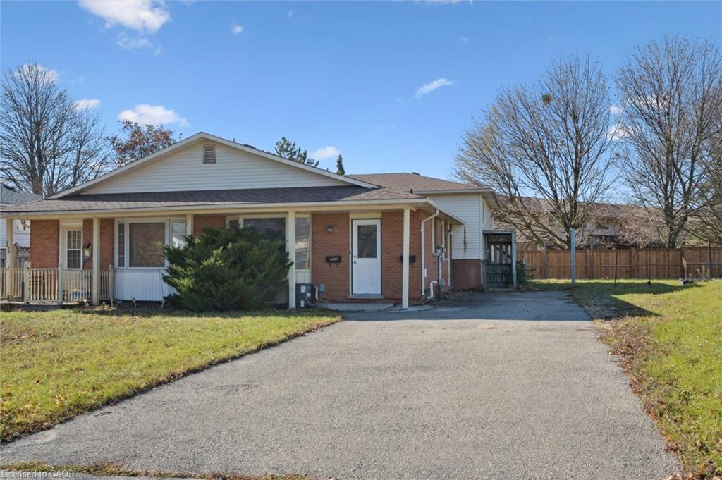 B-501 Kingscourt Drive, Waterloo, ON - Outdoor With Facade