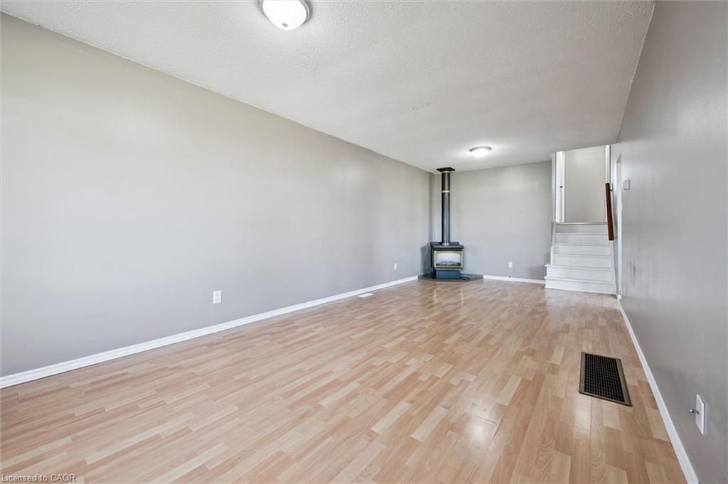 B-501 Kingscourt Drive, Waterloo, ON - Indoor Photo Showing Other Room