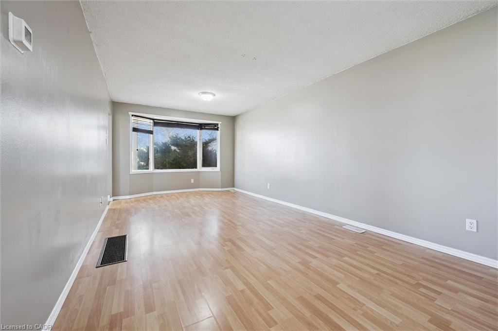 B-501 Kingscourt Drive, Waterloo, ON - Indoor