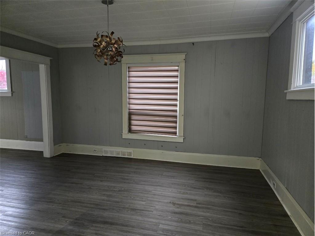 4789 St Clair Avenue, Niagara Falls, ON - Indoor Photo Showing Other Room