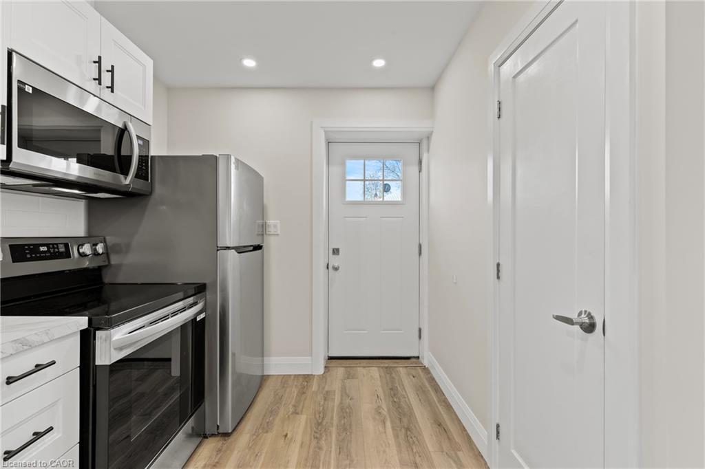 3-65 Chelsea Street, St. Catharines, ON - Indoor Photo Showing Kitchen
