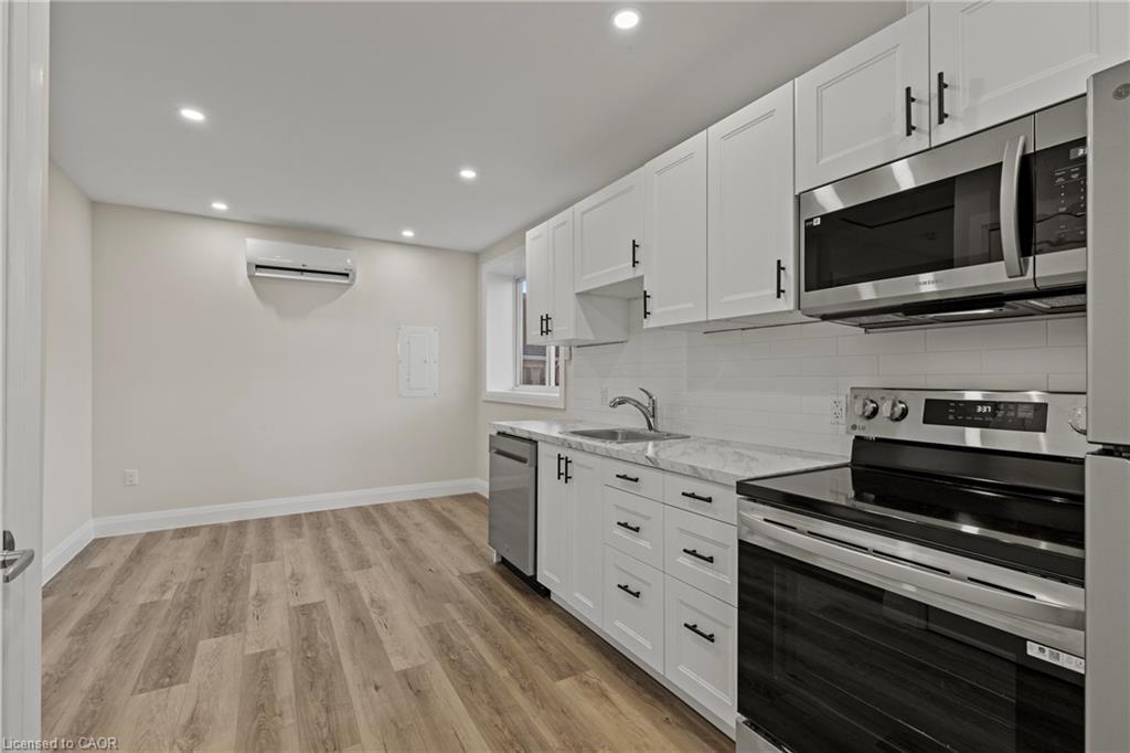 3-65 Chelsea Street, St. Catharines, ON - Indoor Photo Showing Kitchen